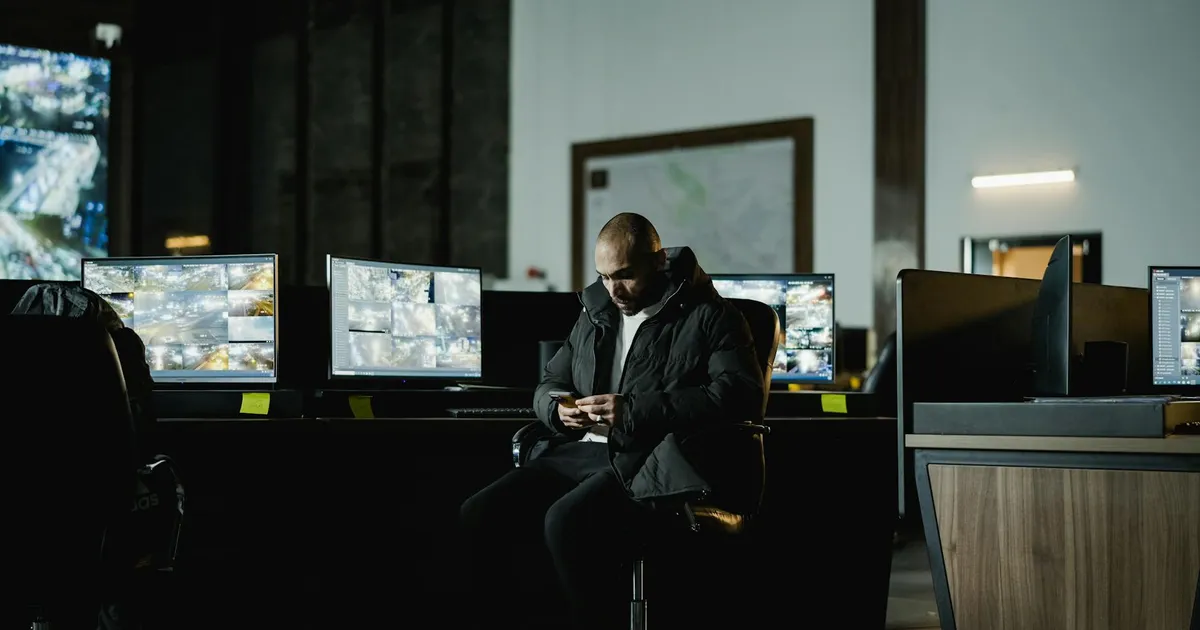 Meta logs worker keystrokes on Google, LinkedIn for AI training